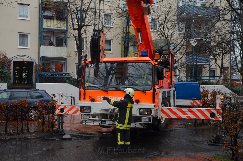 Feuer 2 Dachwohnung Koeln Severinswall Bayenstr P269.JPG